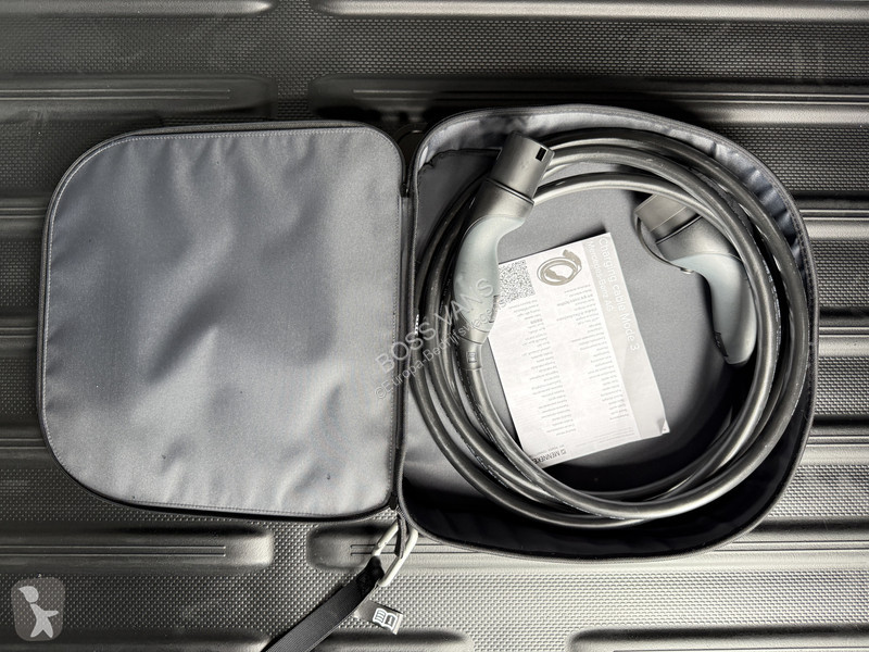 Комерційні автомобілі Mercedes Pro 51kWh 122PK...