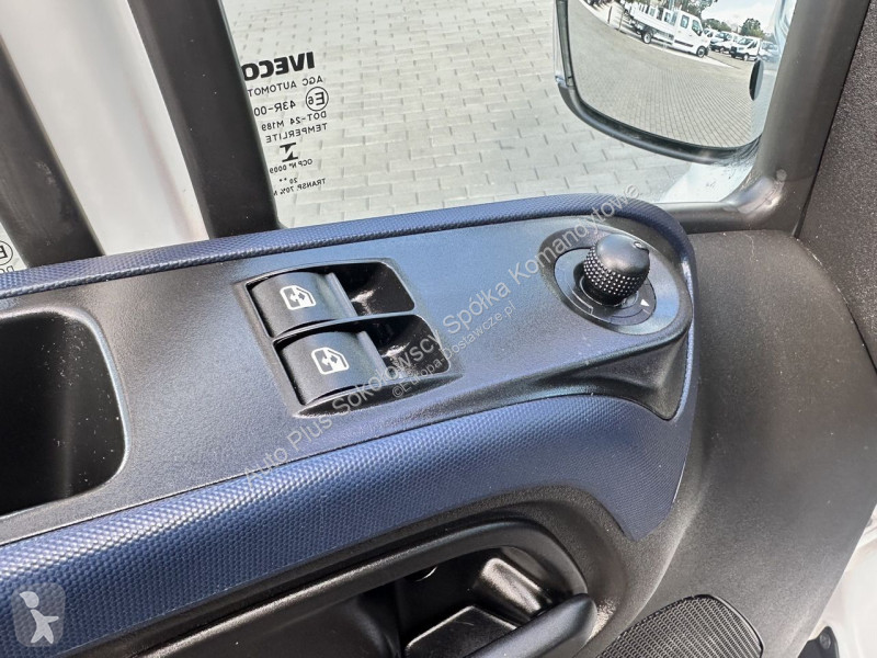 Veículo utilitário Iveco 35C14 DAILY