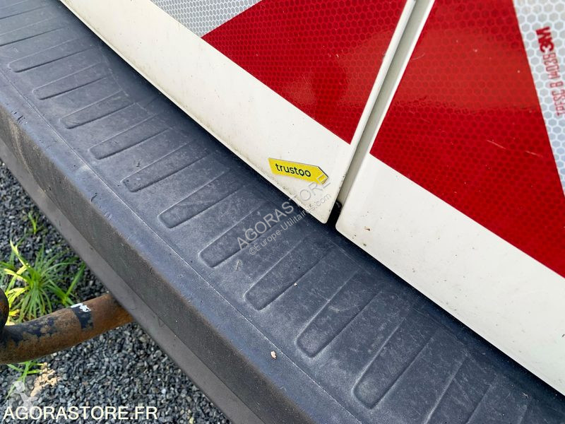 Véhicule utilitaire Fiat DOBLO
