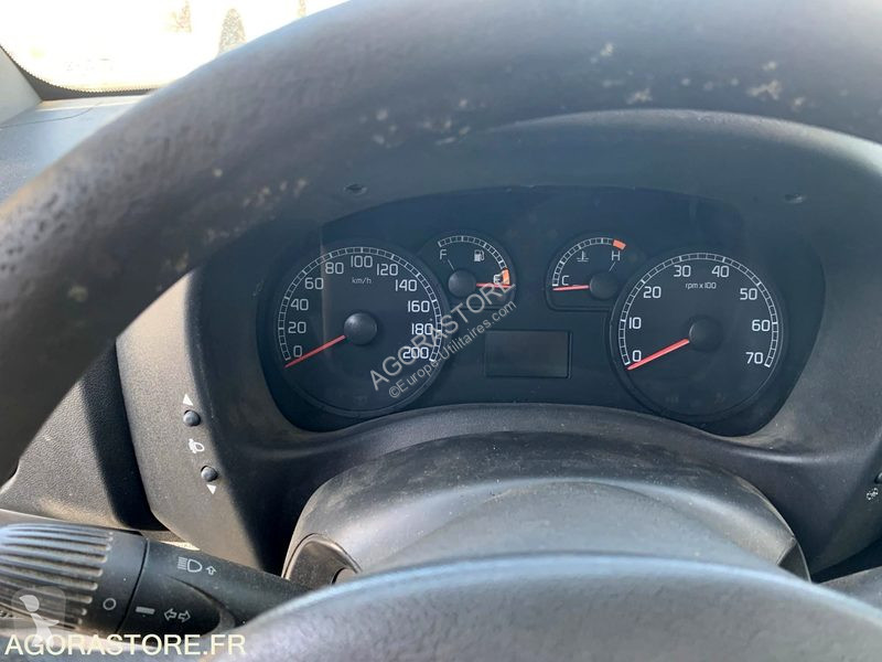 Véhicule utilitaire Fiat DOBLO