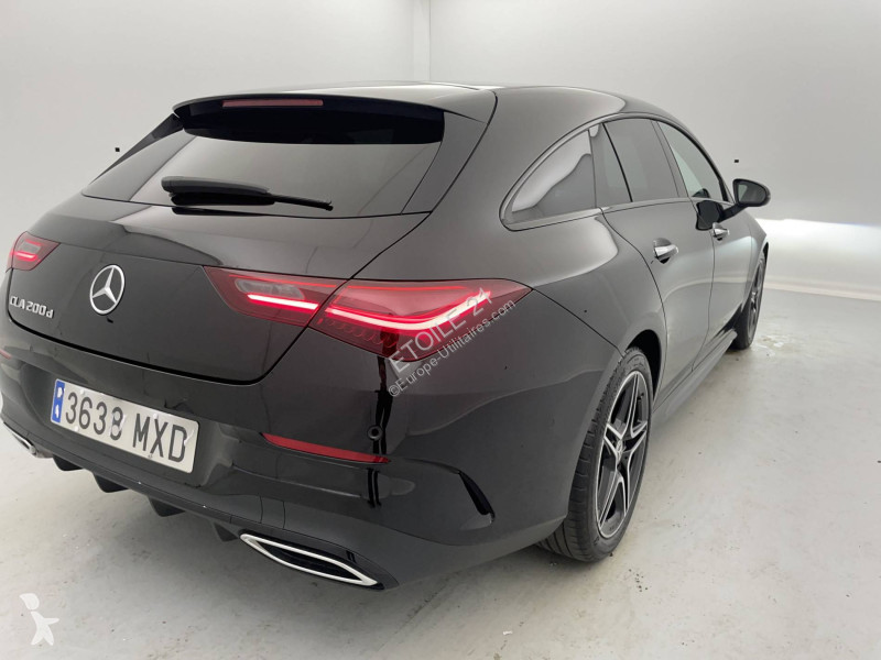 Véhicule utilitaire Mercedes CLA Shooting Brake...