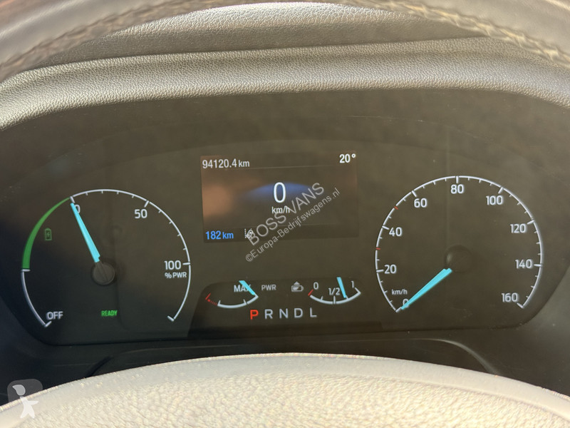 Veicolo commerciale Ford 68kWh 184PK L3H2 317km...