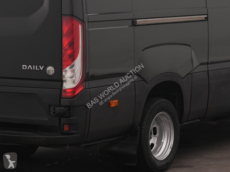 عربة نفعية Iveco 50C18