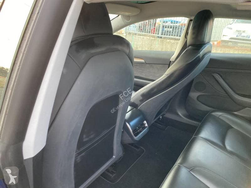 Véhicule utilitaire Tesla