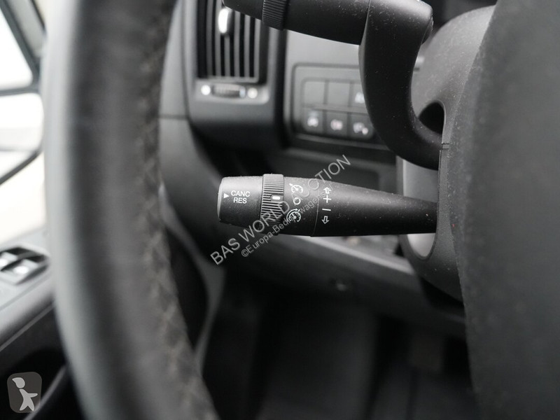 Véhicule utilitaire Opel 140PK
