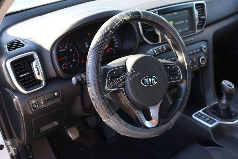 Véhicule utilitaire KIA