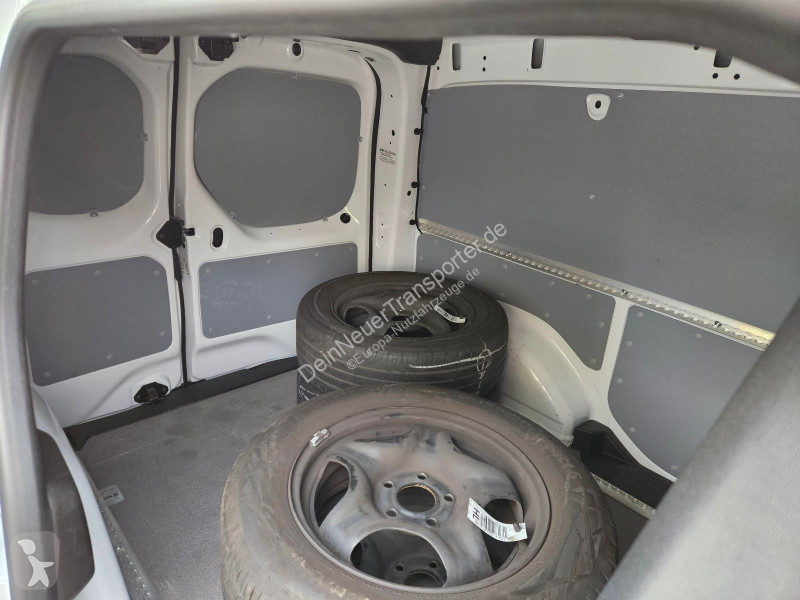 Véhicule utilitaire Mercedes 110 CDI...