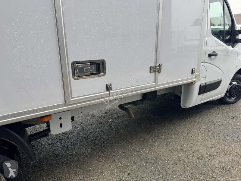 Užitkové vozidlo Renault MASTER 3T5 CAISSE 20M3...