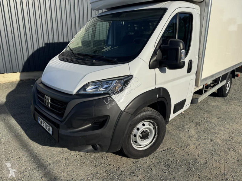 Fiat DUCATO CAISSE 20M3 + HAYON 3T5 MAXI 2.2...