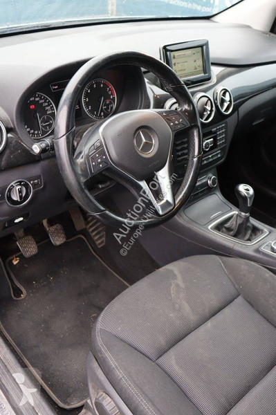 Mercedes 180 B-lasse van