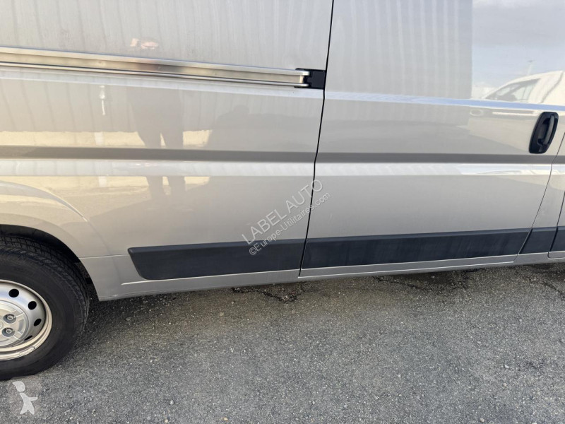 Véhicule utilitaire Opel MOVANO 3T5 L3H2 2.2...