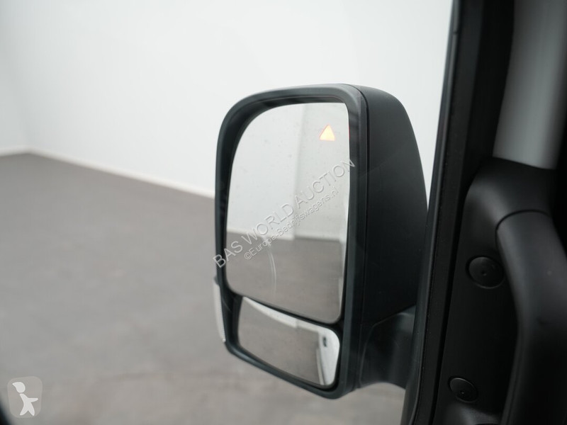 Mercedes 315 CDI van