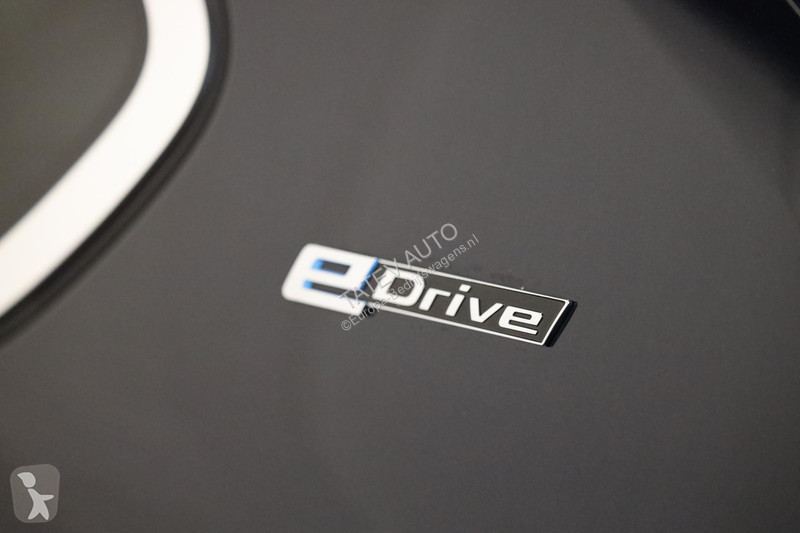 Autoutilitară BMW xDrive40e High Executive M...