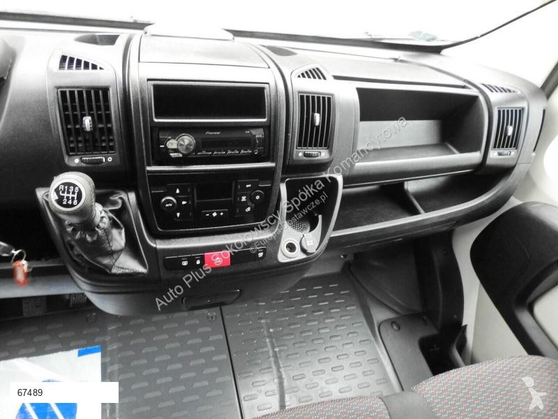 Autoutilitară Peugeot BOXER PLANDEKA WINDA 8...