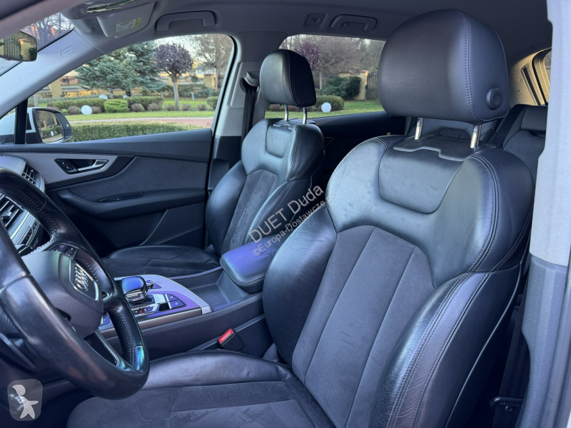 Véhicule utilitaire Audi Q7
