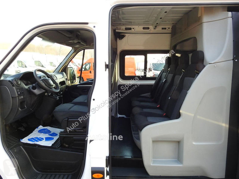 Véhicule utilitaire Renault MASTER FURGON...
