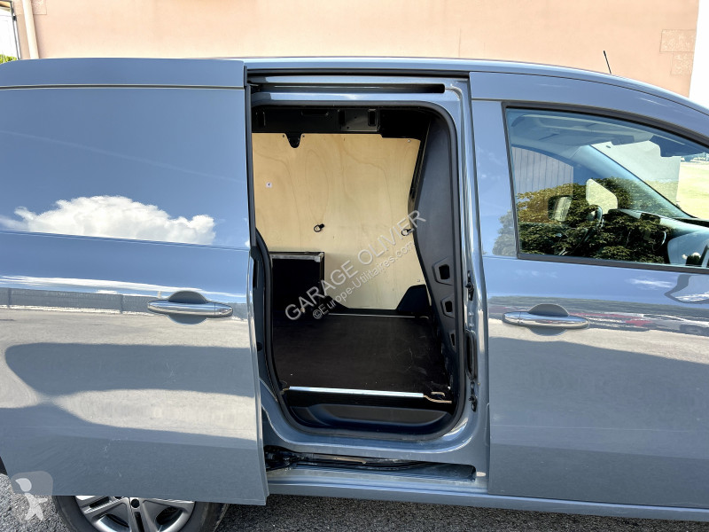 Užitkové vozidlo Mercedes Long 112 1.5 CDI 115 Pro
