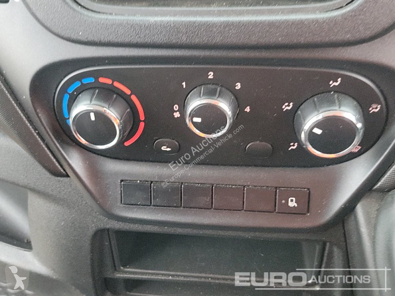 Furgoneta Iveco 35S11