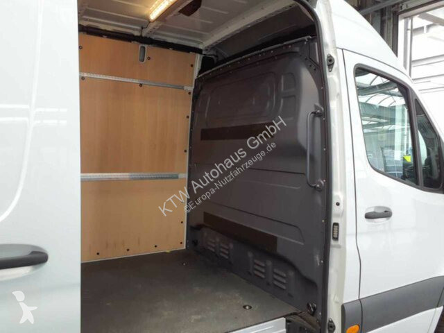Bedrijfswagen Mercedes 317...