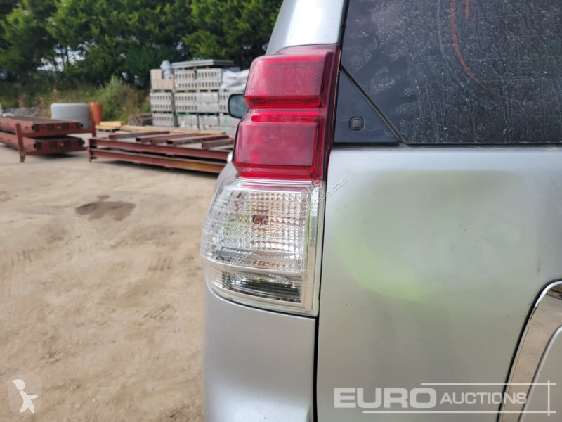 Furgoneta Toyota Landcruiser