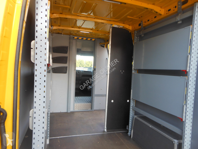 Veicolo commerciale Renault F3500 L2H2 2.3 dci...