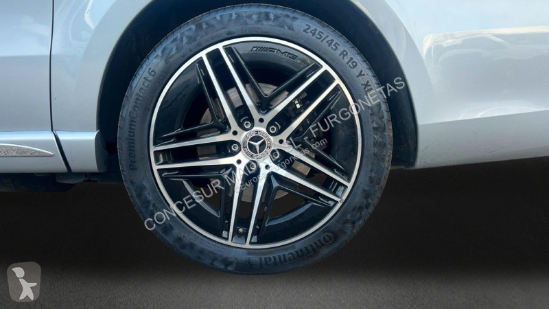 Veicolo commerciale Mercedes 300 d Avantgarde...