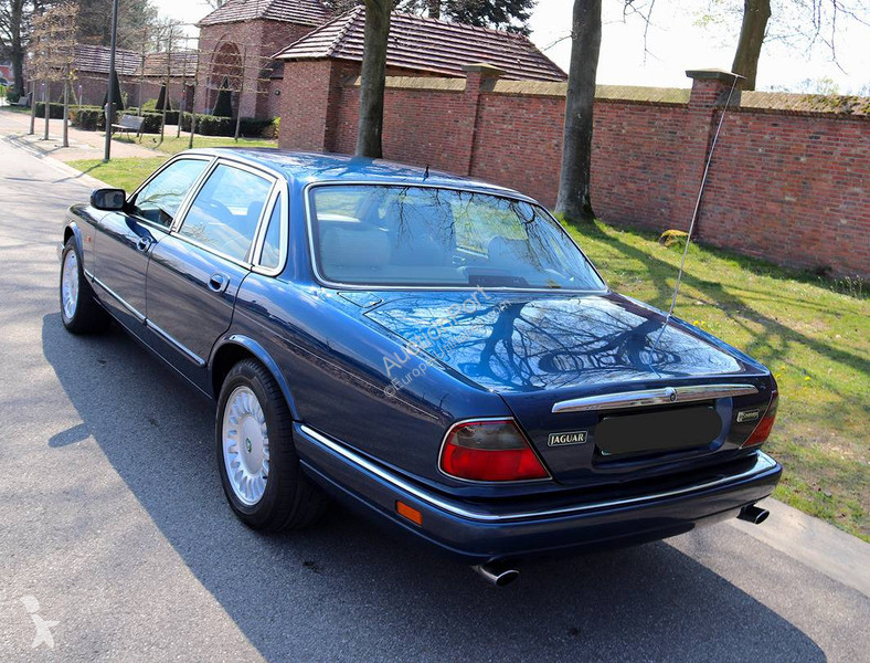 Véhicule utilitaire Jaguar Sovereign 4.0