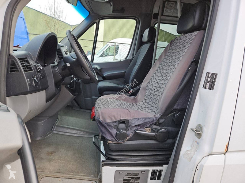 Véhicule utilitaire Mercedes (II - update) 311 CDI