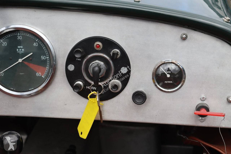 Véhicule utilitaire Chrysler  Roadster