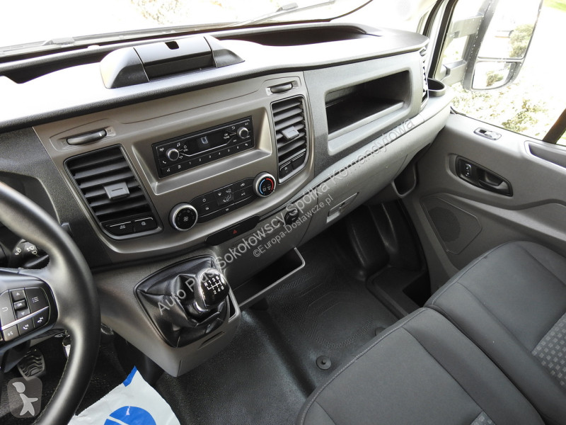 Samochód dostawczy Ford  TRANSIT