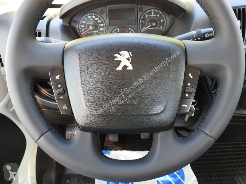 Samochód dostawczy Peugeot  BOXER