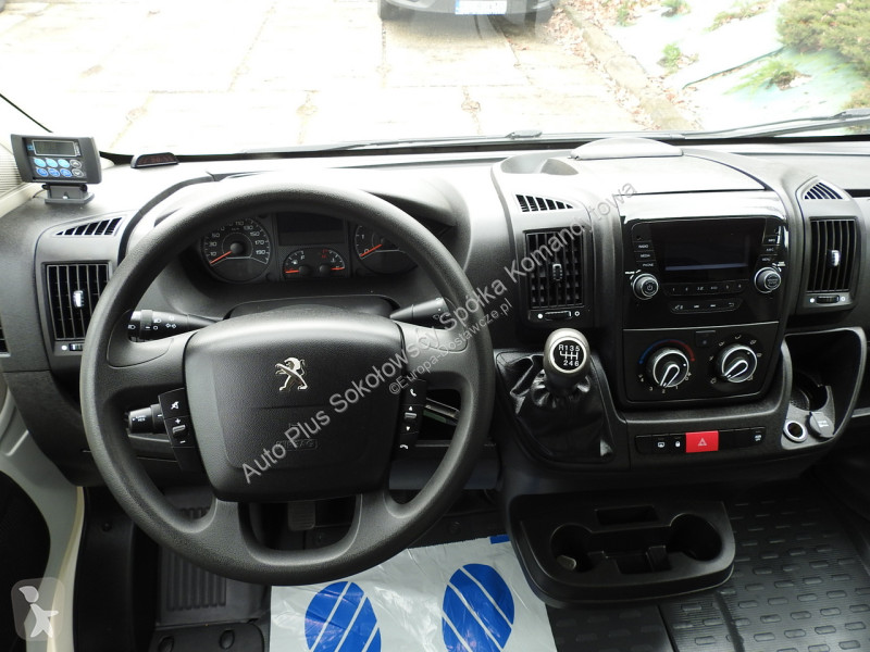 Samochód dostawczy Peugeot  BOXER