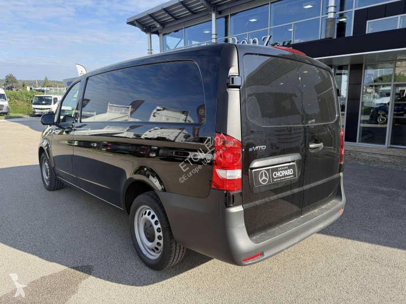 عربة نفعية Mercedes EVITO FOURGON 60 KWH LONG FWD