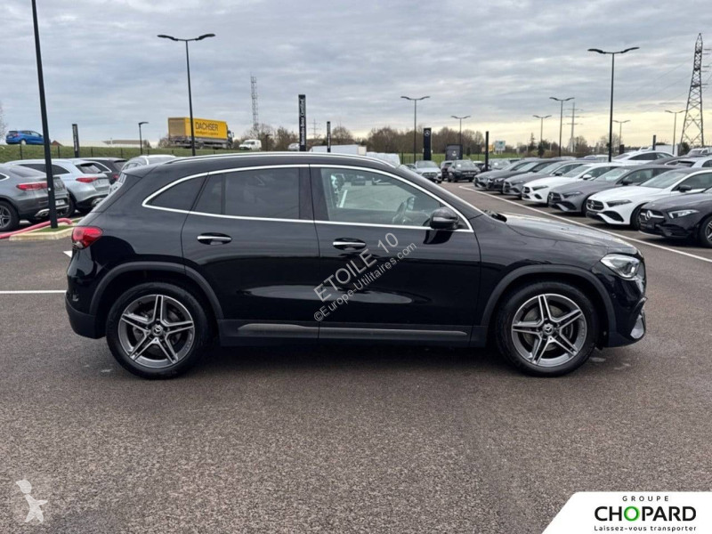 عربة نفعية Mercedes GLA 200 7G-DCT