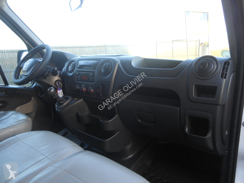 Véhicule utilitaire Renault Châssis Cabine...
