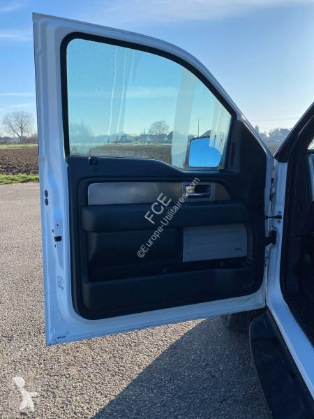 Véhicule utilitaire Ford