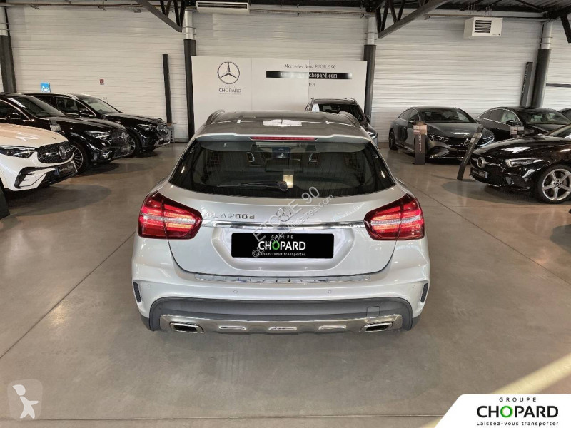 Veicolo commerciale Mercedes GLA 200 d 7-G DCT