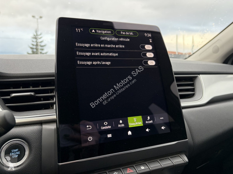 Samochód dostawczy Renault (2) techno E-Tech...