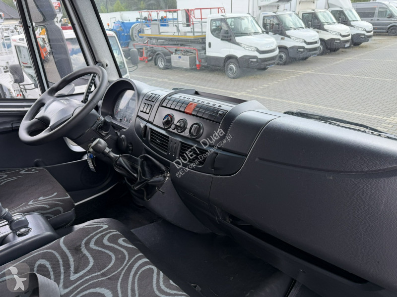 Samochód dostawczy Iveco EUROCARGO ML 120E22...
