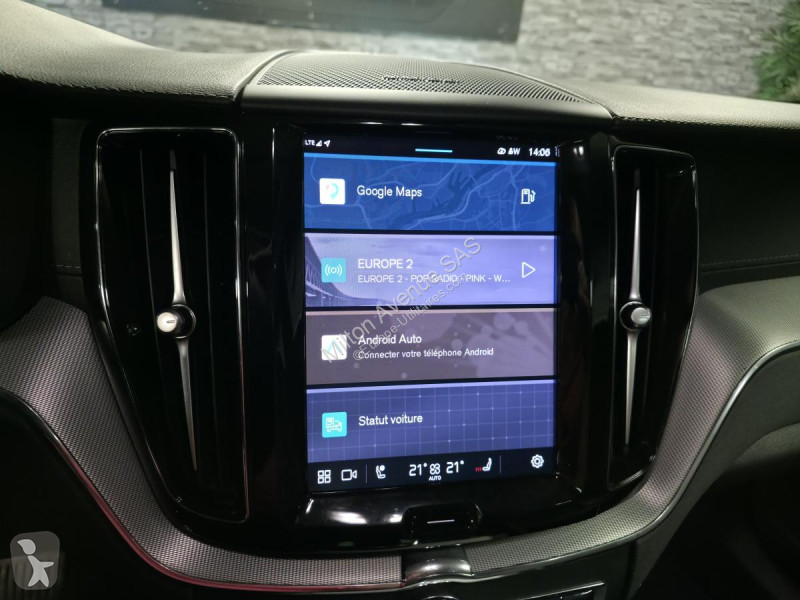 Samochód dostawczy Volvo XC60 B4 Micro-Hybride...