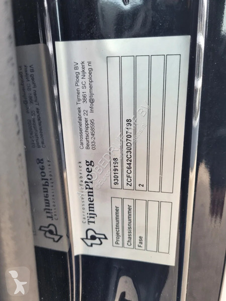 Samochód dostawczy Iveco 40C18 3.0D Koffer GVW...