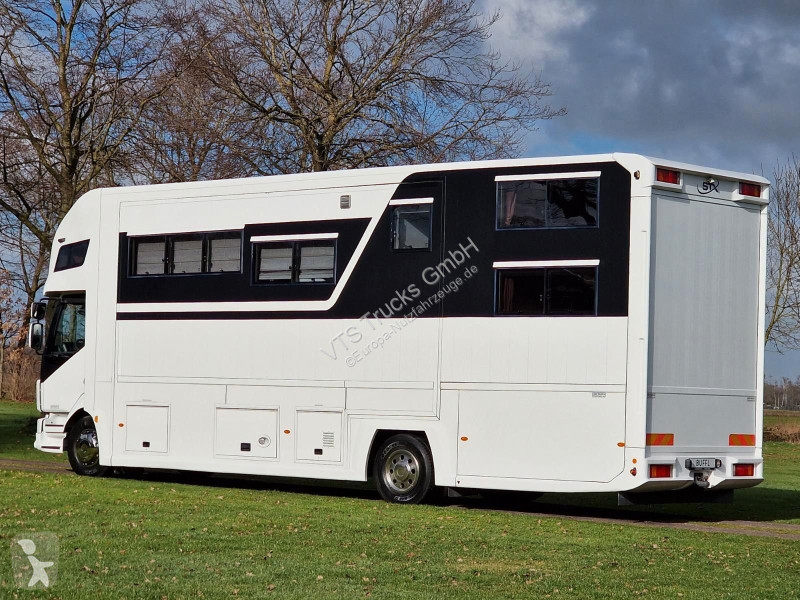 Véhicule utilitaire Volvo FL 290 STX BUFFL...