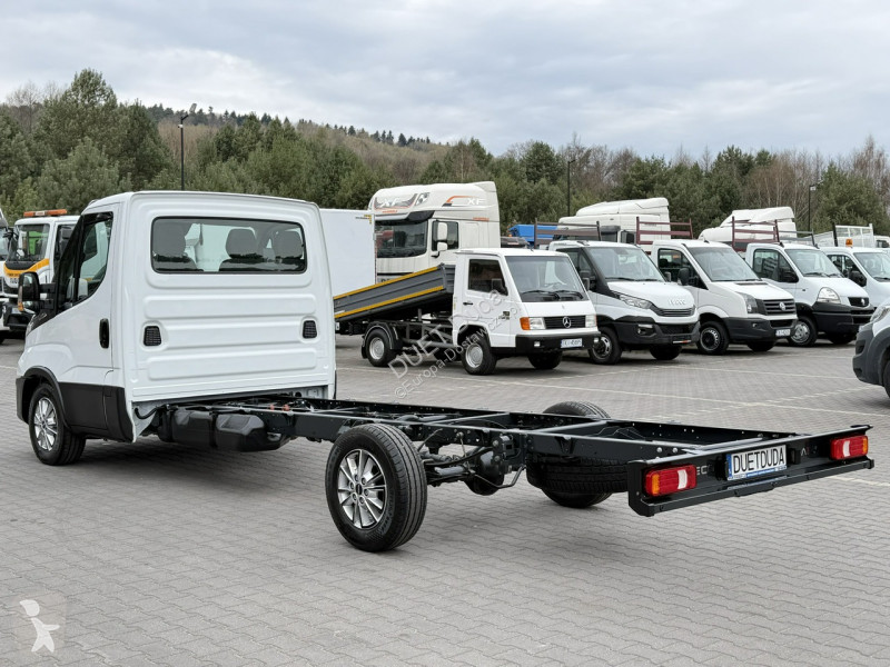 Лекотоварен автомобил Iveco 35S18 H