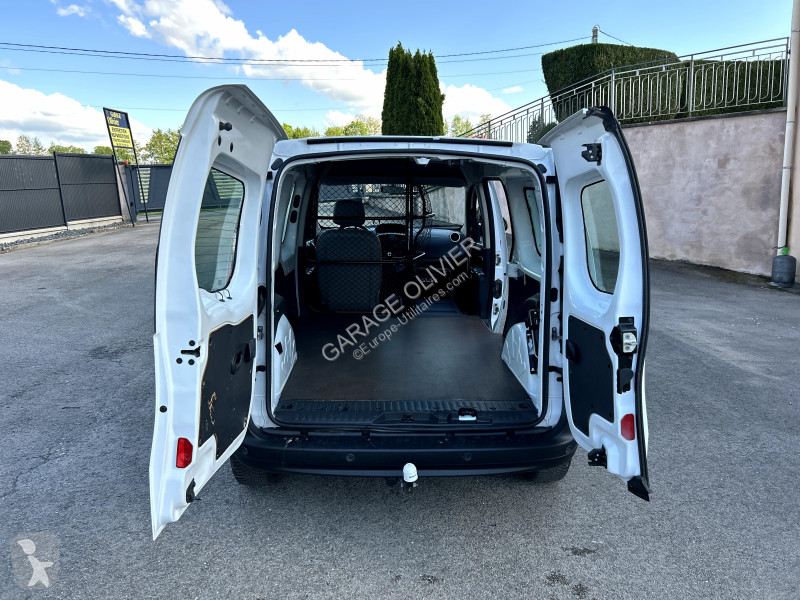 Véhicule utilitaire Renault Maxi Grand Volume...