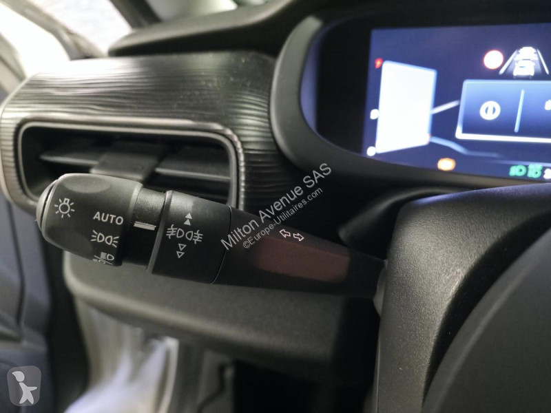 Samochód dostawczy Jeep AVENGER 1.2 Turbo T3 -...