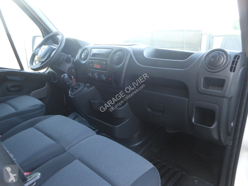 Véhicule utilitaire Renault Châssis Cabine...