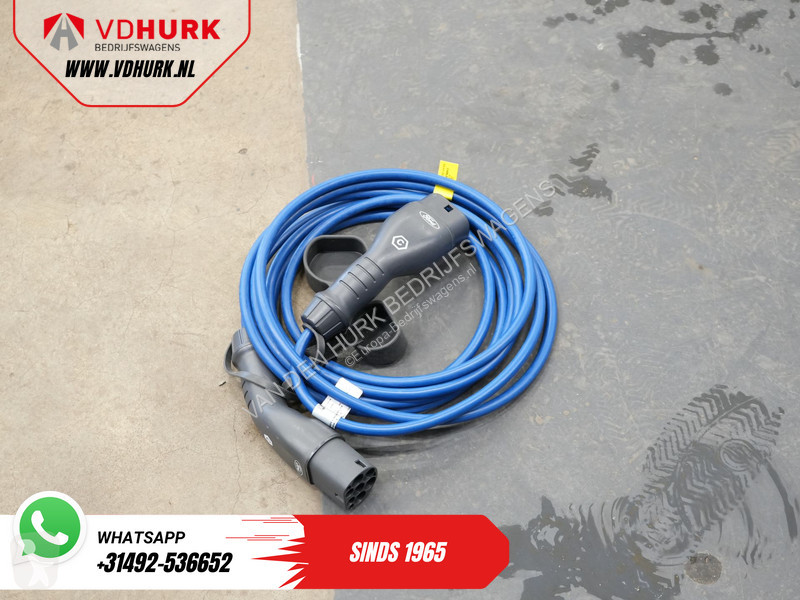 عربة نفعية Ford 2.5 PHEV 225 pk ST-Line LED/...