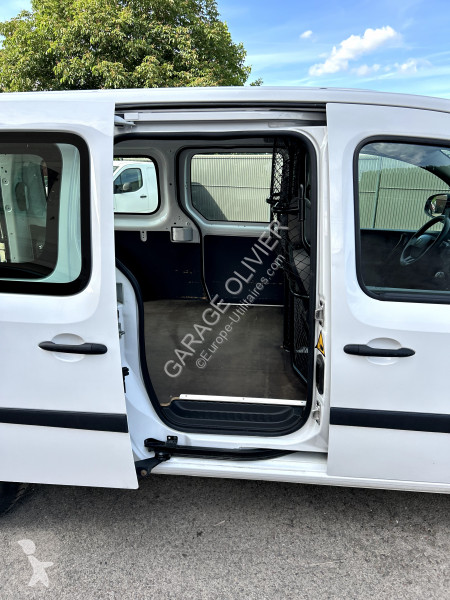 Véhicule utilitaire Renault Maxi Grand Volume...