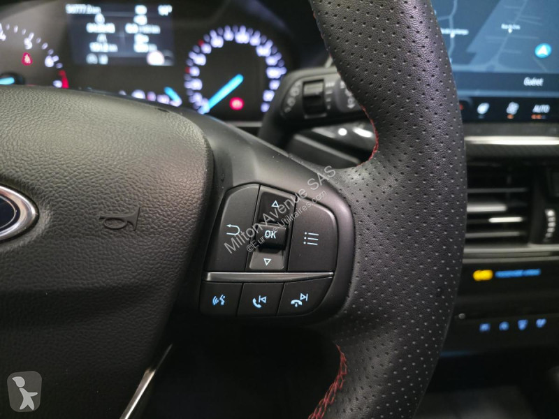 Véhicule utilitaire Ford FOCUS 1.0 EcoBoost...