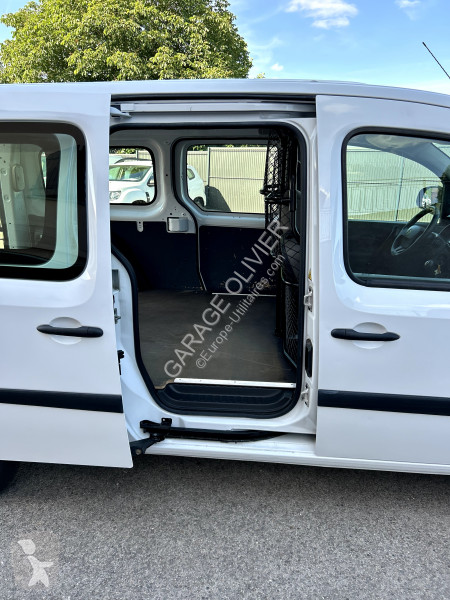 Véhicule utilitaire Renault Maxi Grand Volume...